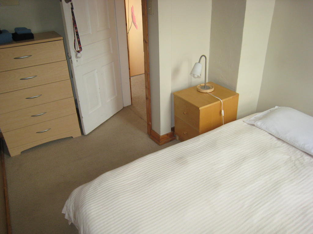 Poppi'S Guesthouse Revelstoke Δωμάτιο φωτογραφία